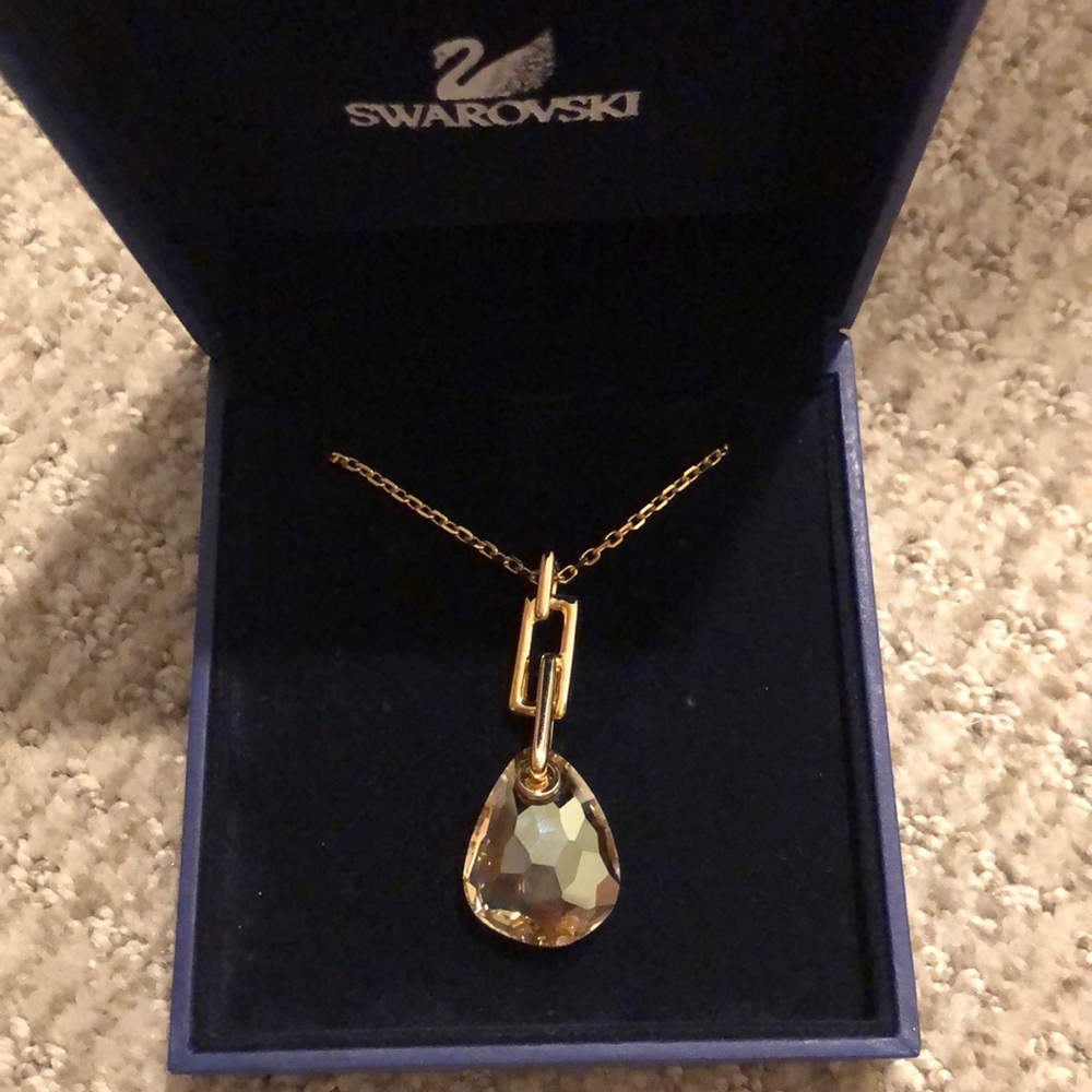 Swarovski pendant necklace